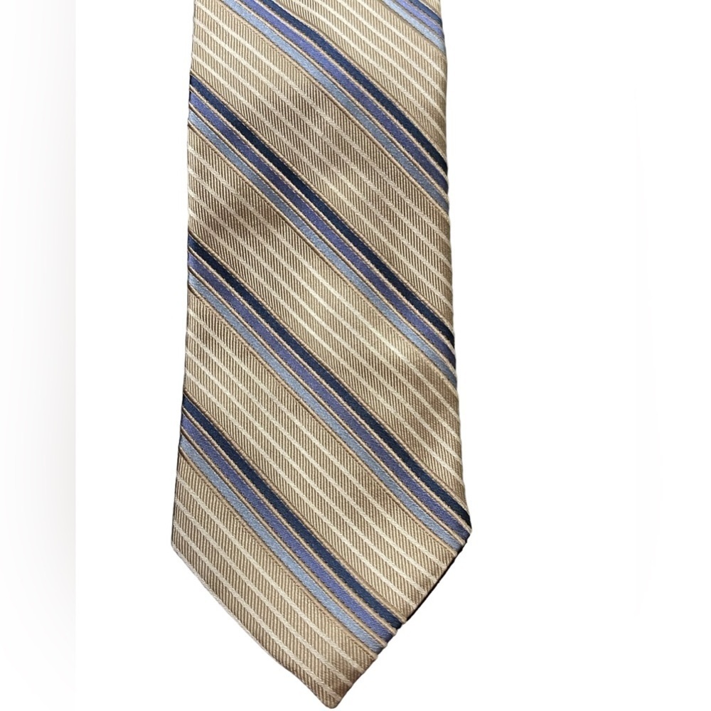 🔥👔FACONNABLE 100% silk tie. Tan with cream and blue stripes. Mint condition‼️